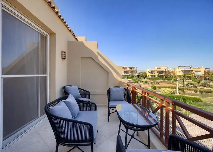 With Pool & Access Ein Bay * Ain Sukhna