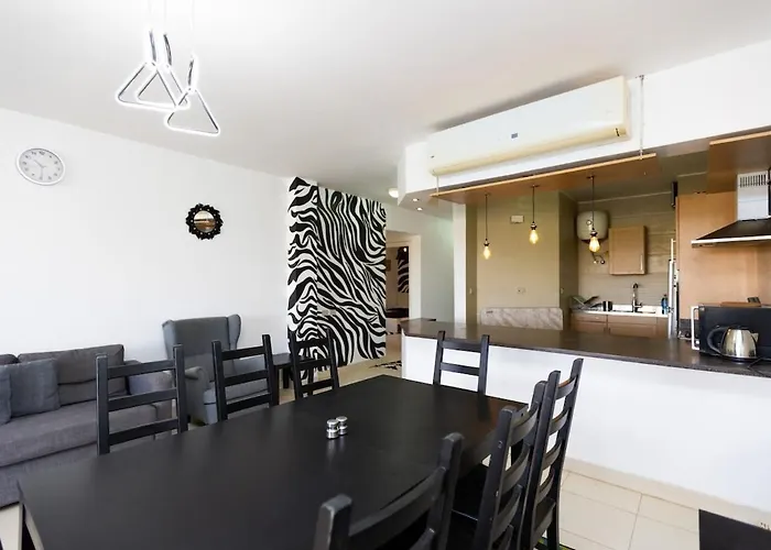 Hébergement de vacances With Pool & Access Ein Bay